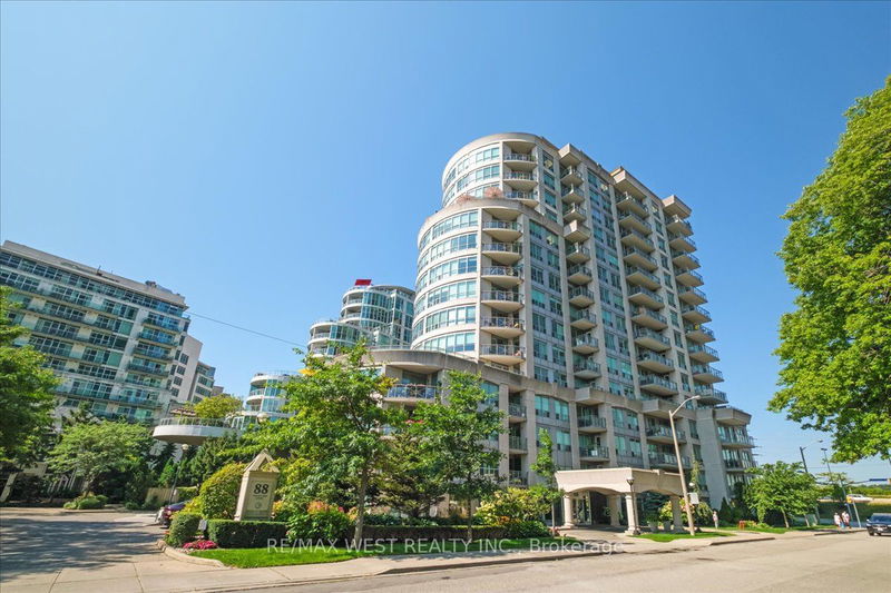 Preview image for 88 Palace Pier Crt #908, Toronto