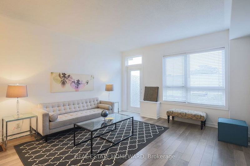 Preview image for 104 Caledonia Park Rd #4, Toronto