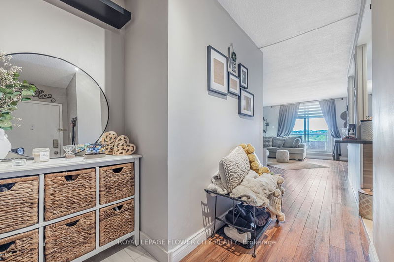 Preview image for 1881 Jane St #503, Toronto