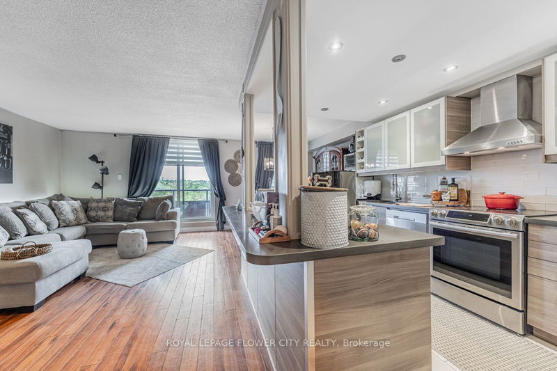 Preview image for 1881 Jane St #503, Toronto