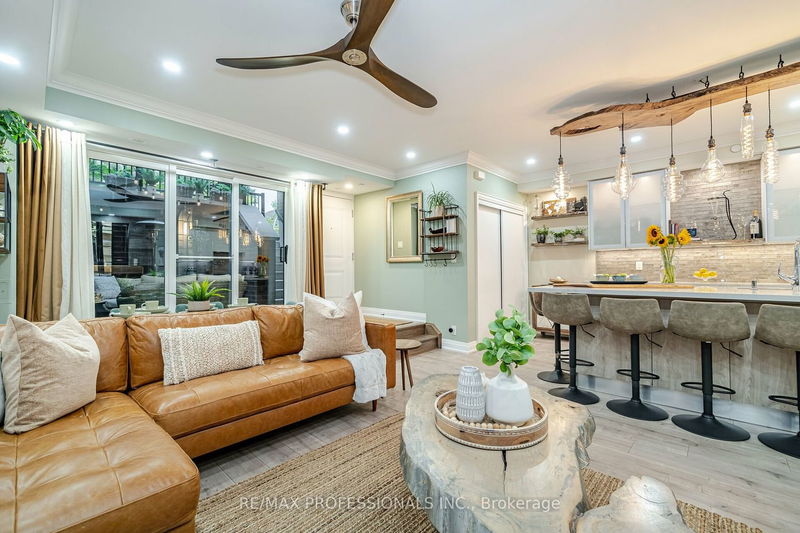 Preview image for 66 Long Branch Ave #Th 5, Toronto