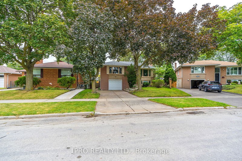 Preview image for 29 Breadner Dr, Toronto