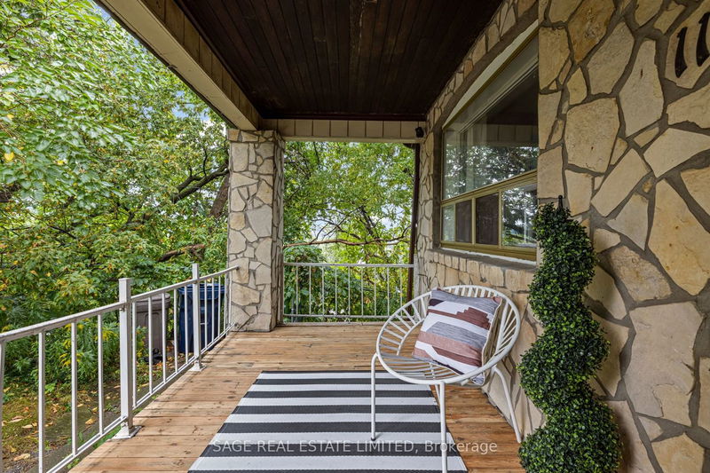 Preview image for 11 Humber Hill Ave, Toronto