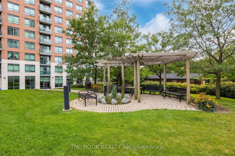 Preview image for 1403 Royal York Rd #302, Toronto