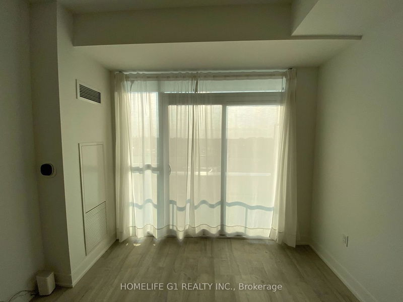 Preview image for 50 Geogre Butchart Dr #817, Toronto