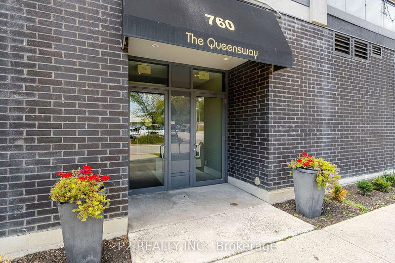 Preview image for 760 The Queensway N/A N #504, Toronto