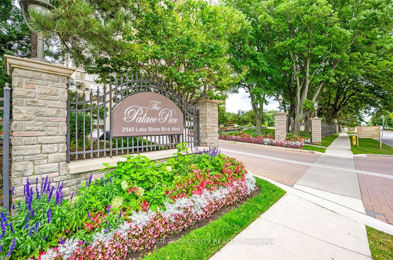 Preview image for 2045 Lake Shore Blvd W #1709, Toronto