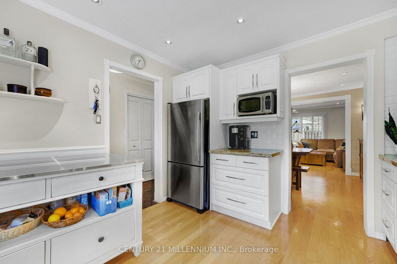 Preview image for 69 Old Burnhamthorpe Rd #82, Toronto