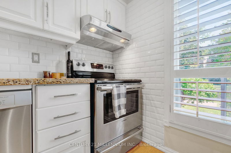 Preview image for 69 Old Burnhamthorpe Rd #82, Toronto
