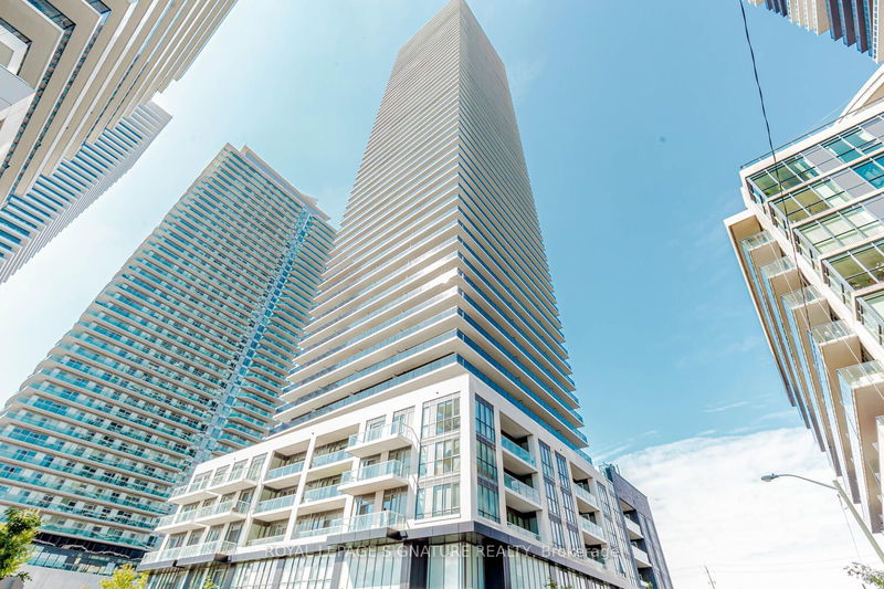 Preview image for 70 Annie Craig Dr #407, Toronto