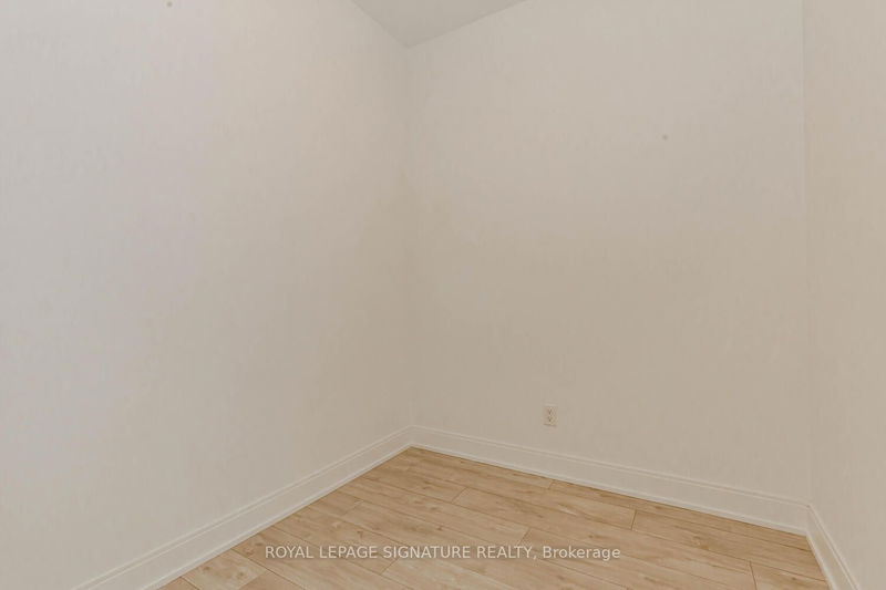 Preview image for 70 Annie Craig Dr #407, Toronto