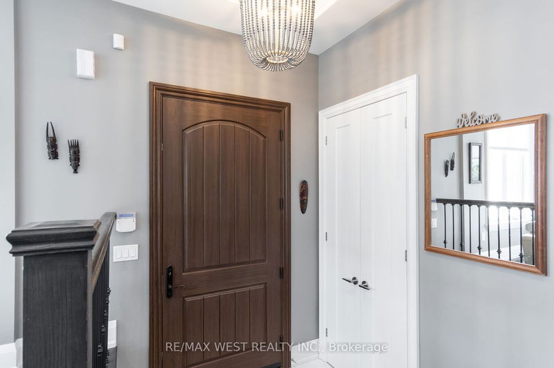 Preview image for 1 Rowan Ave, Toronto