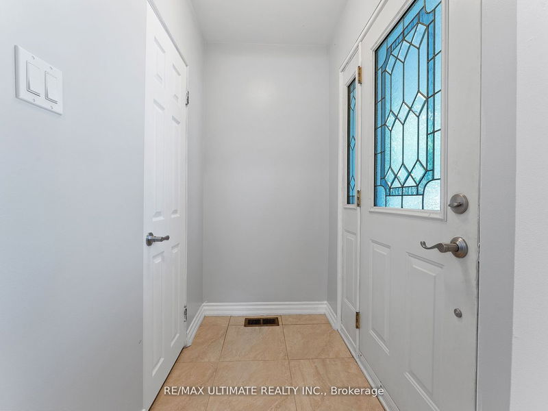 Preview image for 189 Elmhurst Dr, Toronto