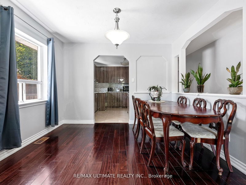Preview image for 189 Elmhurst Dr, Toronto