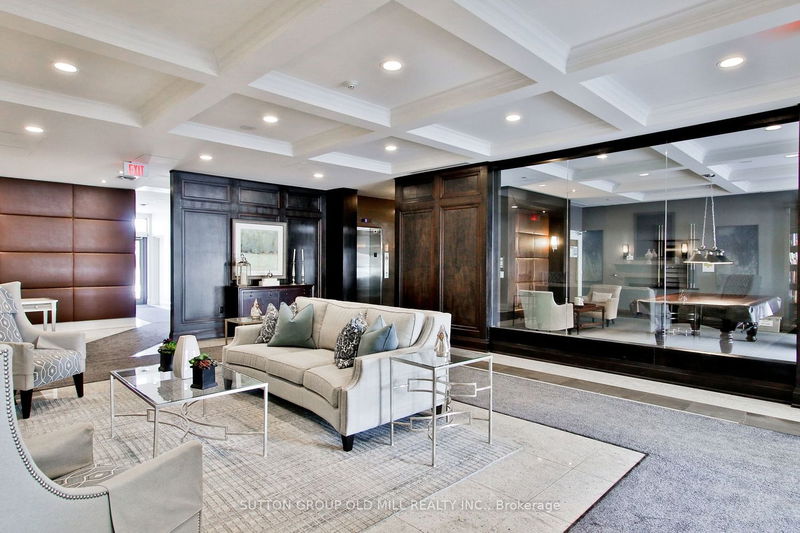 Preview image for 1135 Royal York Rd #917, Toronto