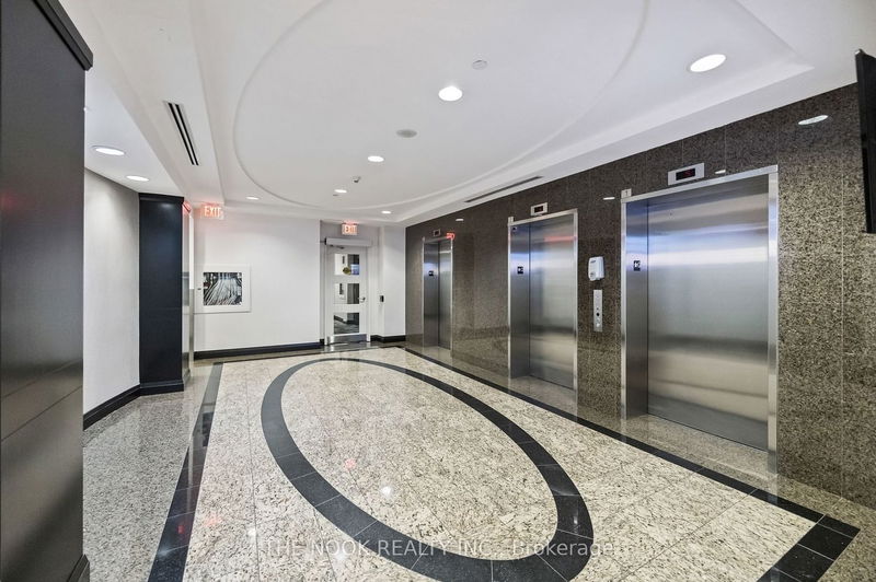 Preview image for 1403 Royal York Rd #302, Toronto