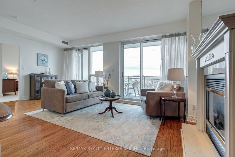 Preview image for 88 Palace Pier Crt #Ph301, Toronto