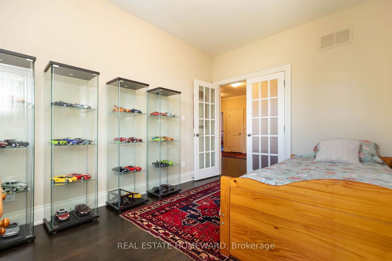 Preview image for 38 Carsbrooke Rd, Toronto