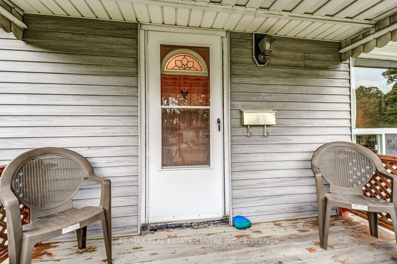 Preview image for 29 Hatfield Cres, Toronto