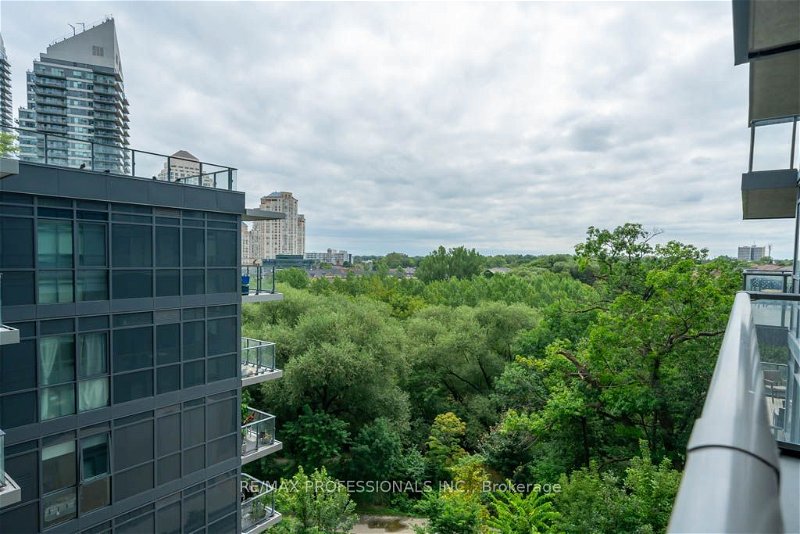 Preview image for 36 Park Lawn Rd #501, Toronto