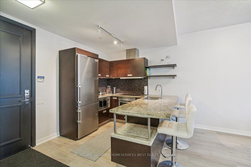 Preview image for 88 Park Lawn Rd #209, Toronto