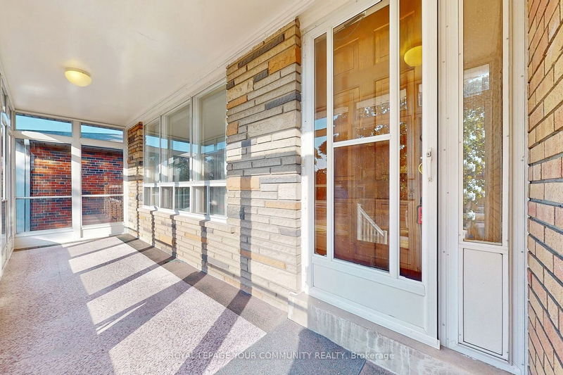 Preview image for 10 Westwynd Crt, Toronto