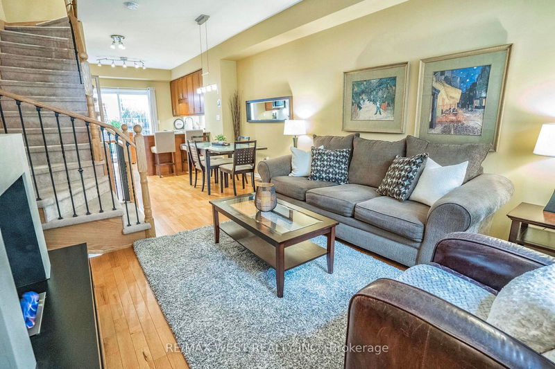 Preview image for 117A The Queensway N/A #102, Toronto