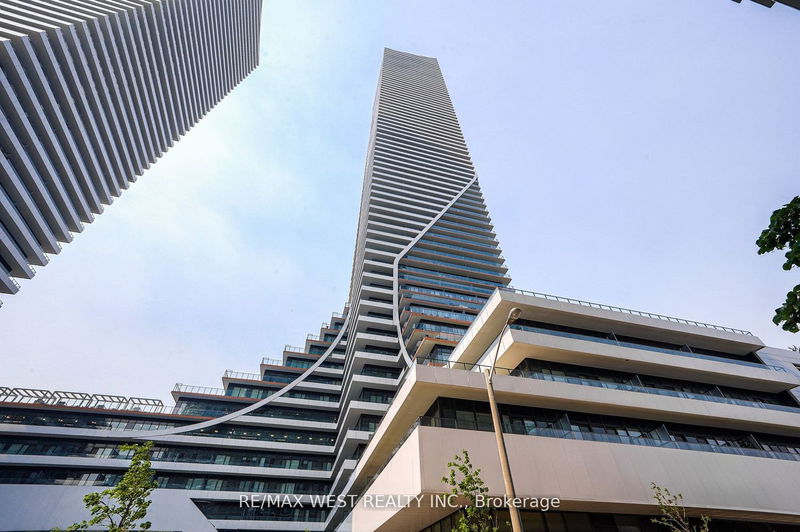 Preview image for 30 Shore Breeze Dr N #3913, Toronto