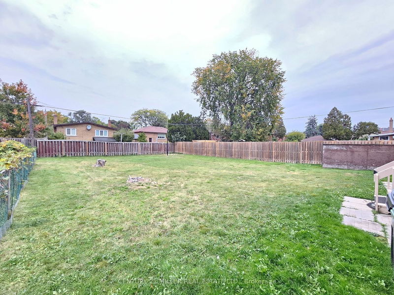 Preview image for 12 Glenbrook Ave, Toronto