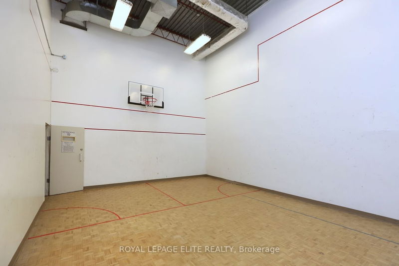 Preview image for 820 Burnhamthorpe Rd #708, Toronto