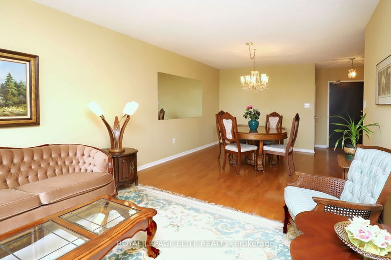Preview image for 820 Burnhamthorpe Rd #708, Toronto