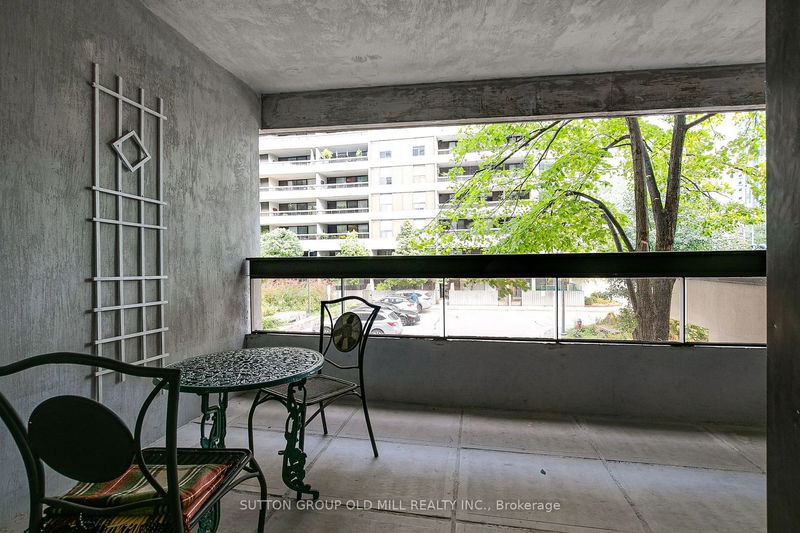 Preview image for 80 Quebec Ave #111, Toronto
