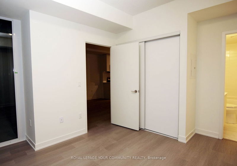 Preview image for 859 The Queensway N/A #401, Toronto