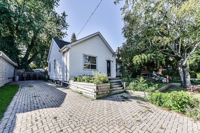 Preview image for 77 James St, Toronto