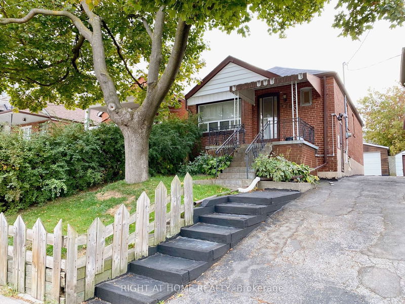 Preview image for 570 Blackthorn Ave, Toronto