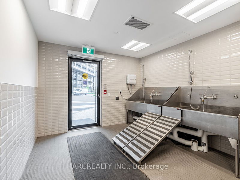 Preview image for 50 George Butchart Dr #618, Toronto