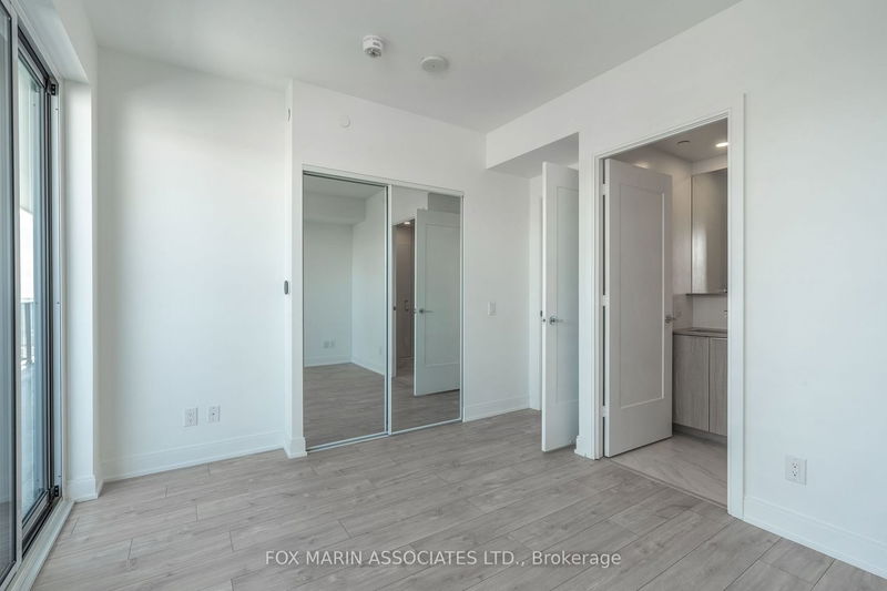 Preview image for 70 Annie Craig Dr #2004, Toronto