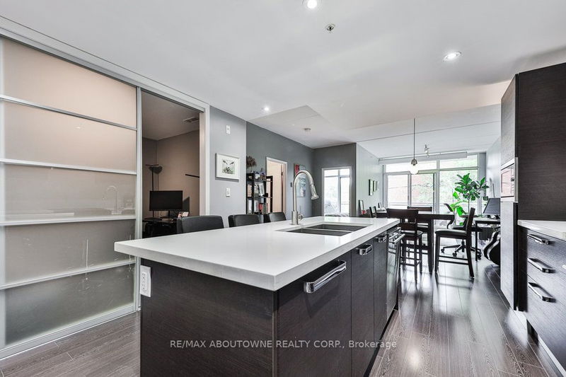 Preview image for 588 Annette St #205, Toronto