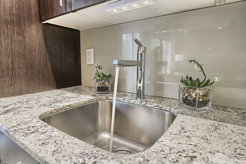 Preview image for 165 Legion Rd N #433, Toronto
