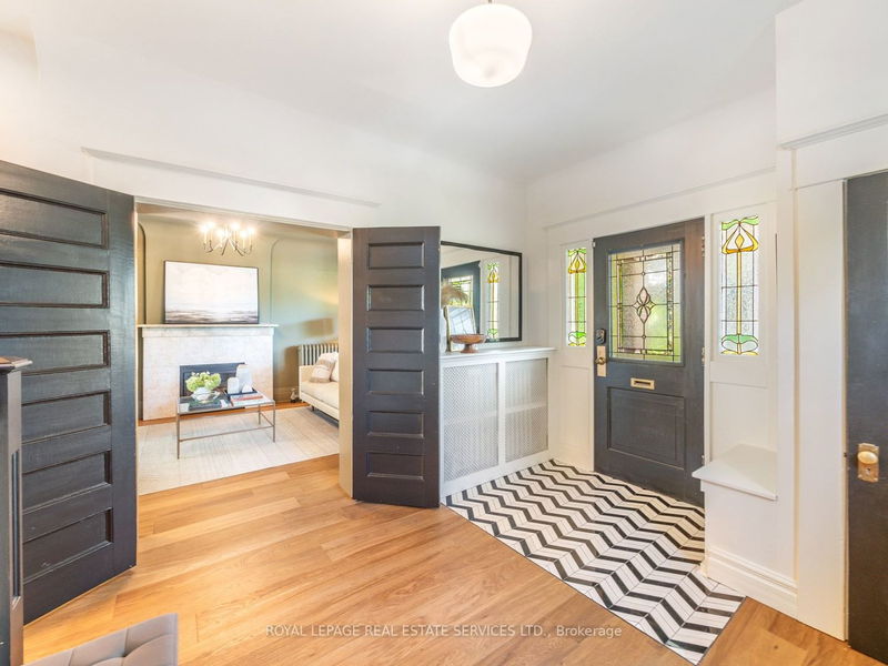 Preview image for 245 Indian Grve, Toronto