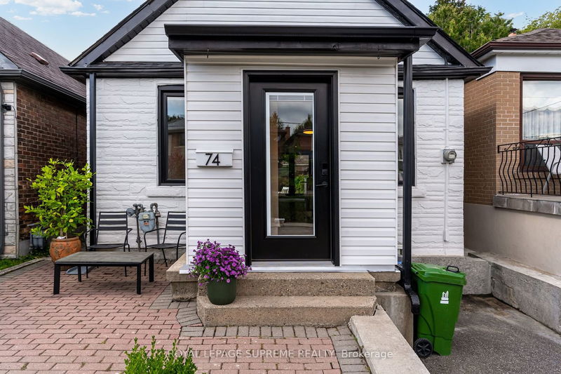 Preview image for 74 Chryessa Ave, Toronto