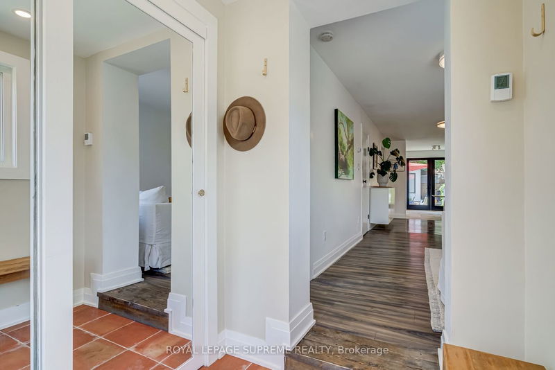 Preview image for 74 Chryessa Ave, Toronto
