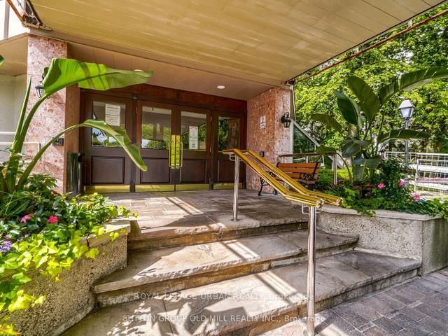 Preview image for 1300 Islington Ave #304, Toronto