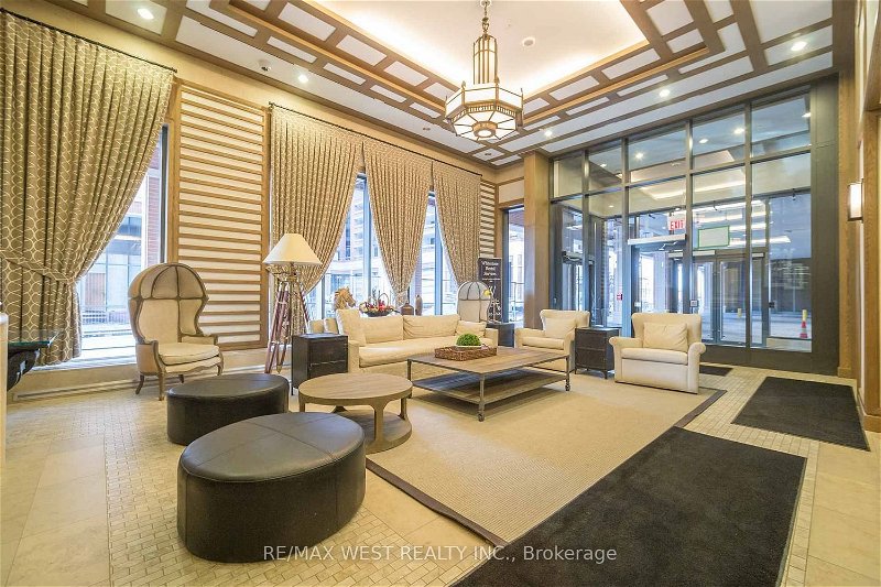Preview image for 800 Lawrence Ave W #401, Toronto