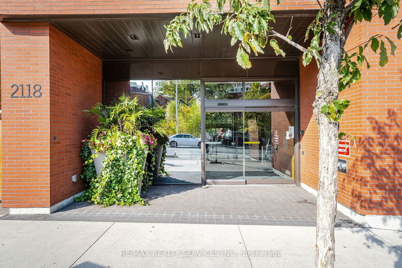 Preview image for 2118 Bloor St W #401, Toronto