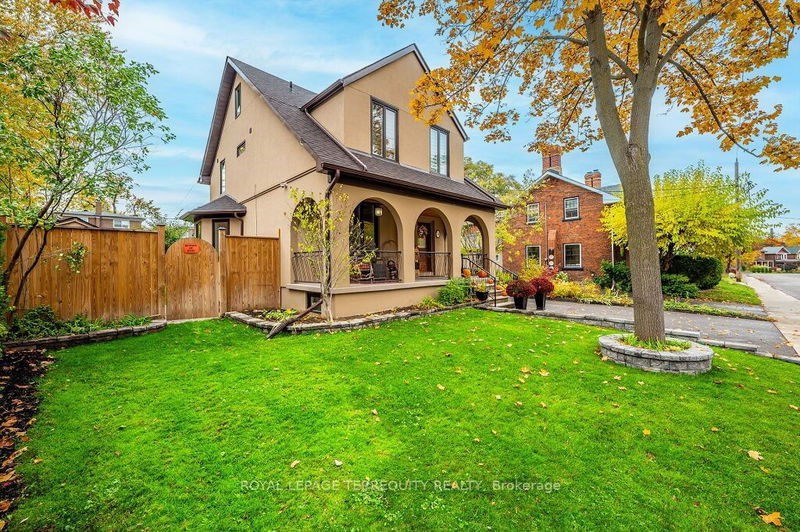 Preview image for 34 Queens Dr, Toronto