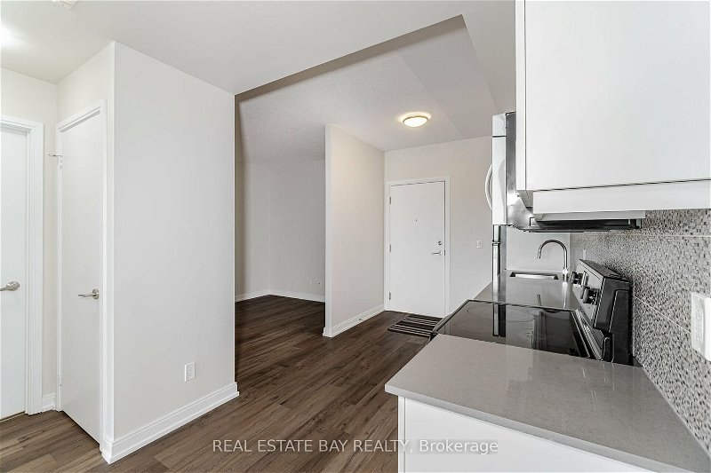 Preview image for 760 The Queensway N/A #504, Toronto