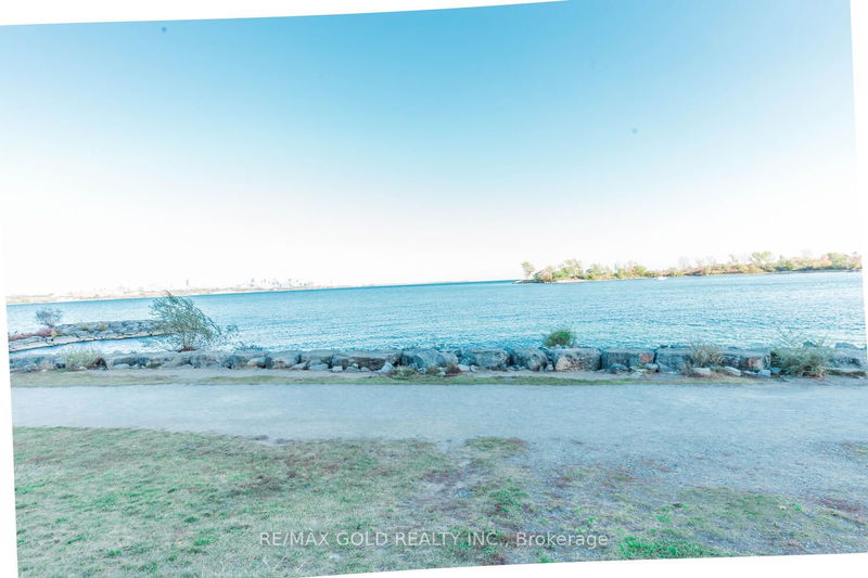 Preview image for 2121 Lakeshore Blvd W #1901, Toronto