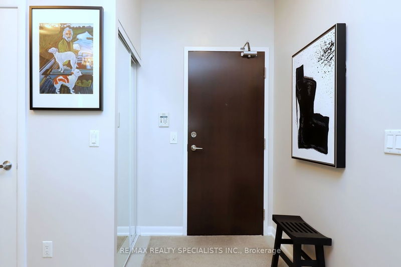 Preview image for 215 Sherway Gardens Rd #304, Toronto