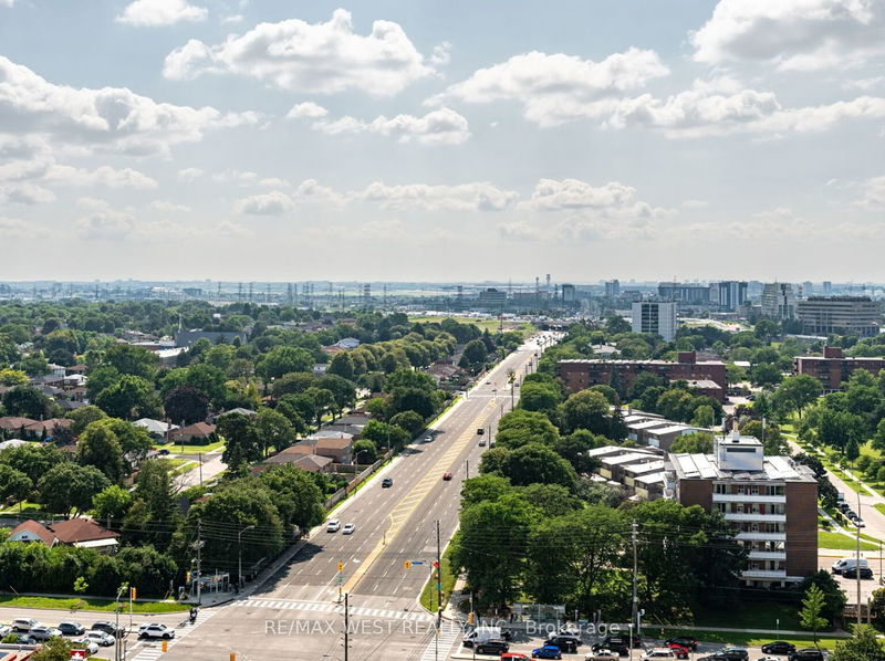 Preview image for 380 Dixon Rd #903, Toronto